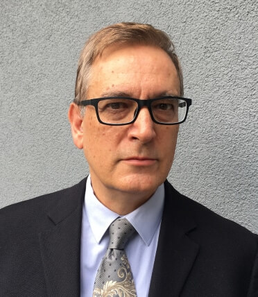 Доктор Клаудио Д. Мартелли (Dr Claudio D. Martelli)